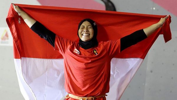 Yuk Kenalan Sama Aries Susanti, Spiderwoman-nya Indonesia!