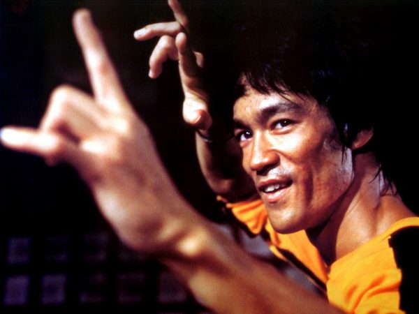 Ilmu Penting Dari Bruce Lee Legenda Beladiri - bruce lee - young on top