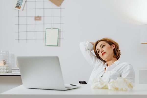 Tips menghindari overthinking saat bekerja