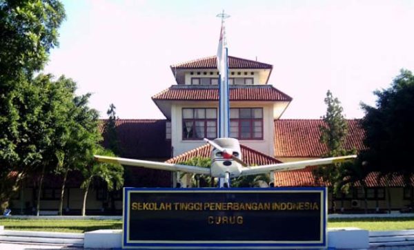 sekolah pramugari di indonesia