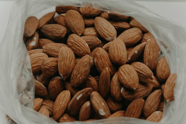 Fakta Tentang Kacang Almond