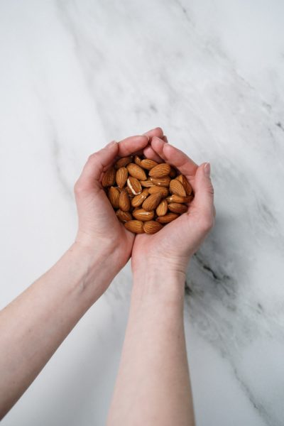 Kacang Kenari vs Almond
