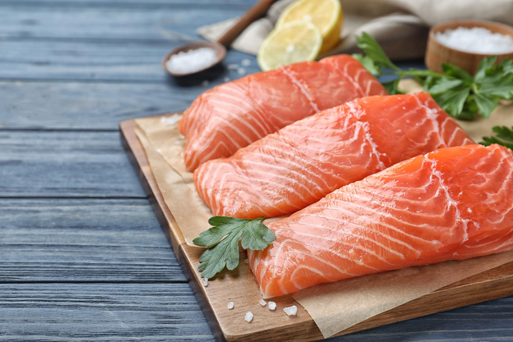 10 Manfaat Ikan Salmon