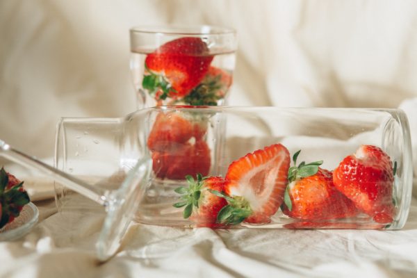 Manfaat Infused Water Strawberry